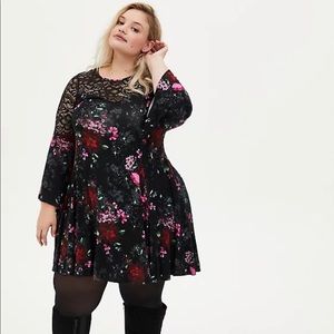 *New Torrid Black Floral Dress